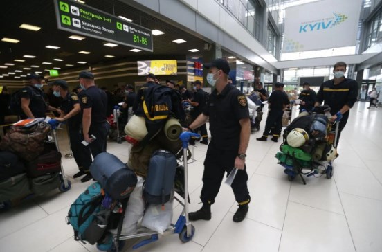 Украина при содействии Метинвеста менее чем за сутки отправила спасателей тушить пожары в Грецию