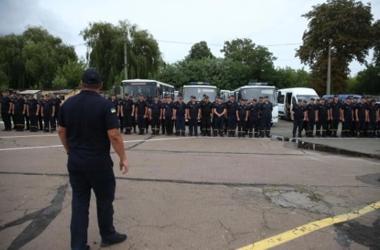 Украина при содействии Метинвеста менее чем за сутки отправила спасателей тушить пожары в Грецию