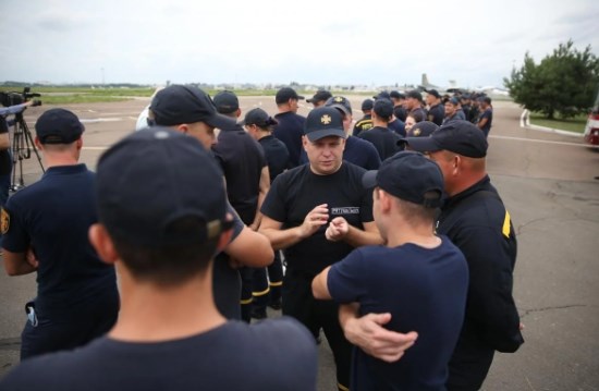 Украина при содействии Метинвеста менее чем за сутки отправила спасателей тушить пожары в Грецию