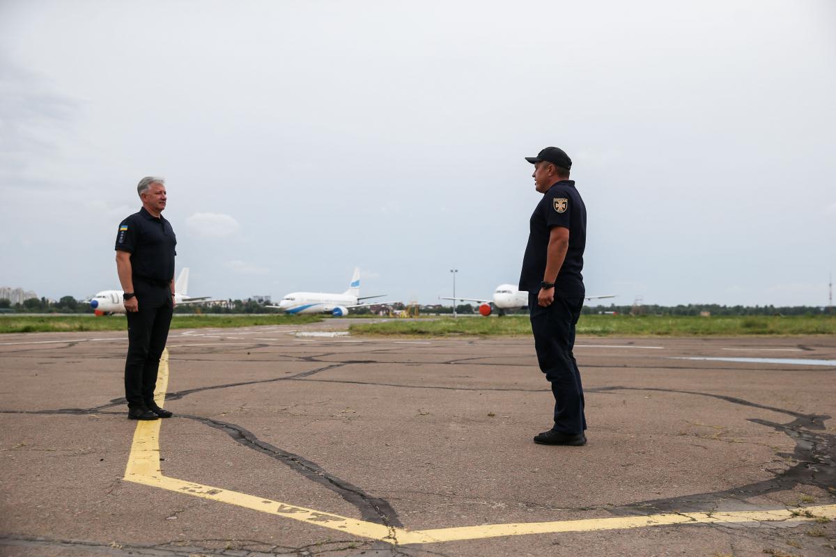 Відправлення українських рятувальників в охоплену пожежами Грецію