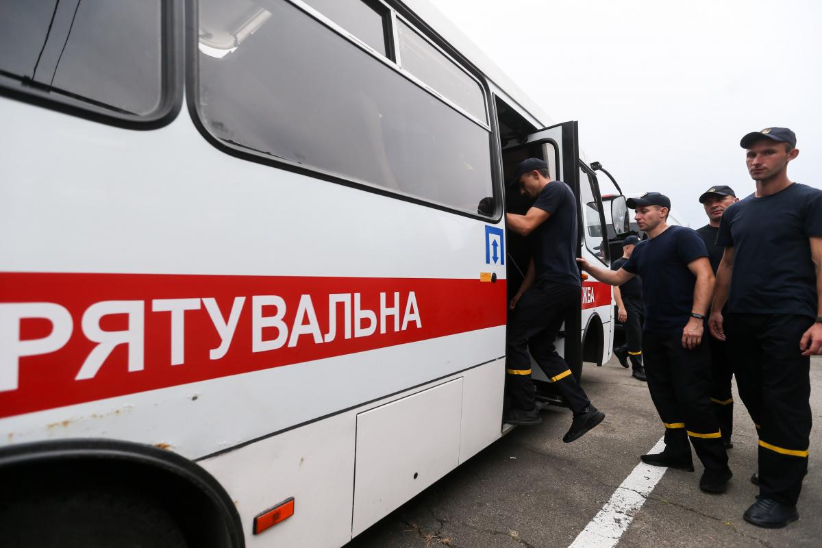 Відправлення українських рятувальників в охоплену пожежами Грецію