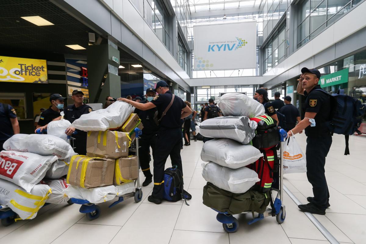 Відправлення українських рятувальників в охоплену пожежами Грецію