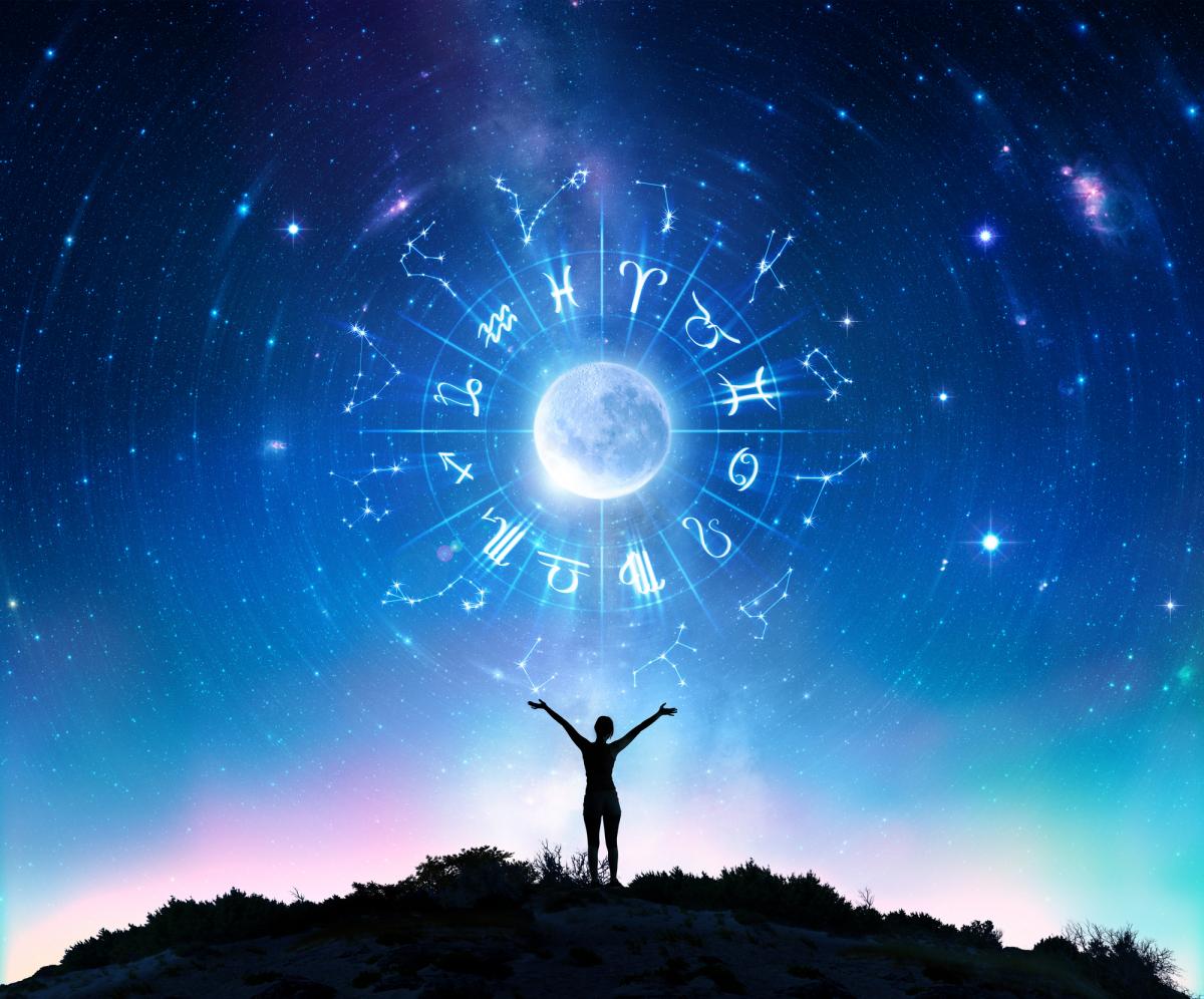 Гороскоп на 18 октября 2021 для всех знаков Зодиака: обиды близких или значительные перемены в жизни