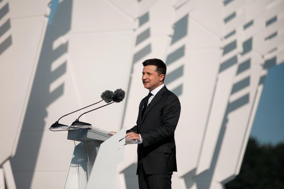 В географическом центре страны при участии Зеленского забилось 'сердце Украины' В географическом центре страны при участии Зеленского забилось 'сердце Украины'