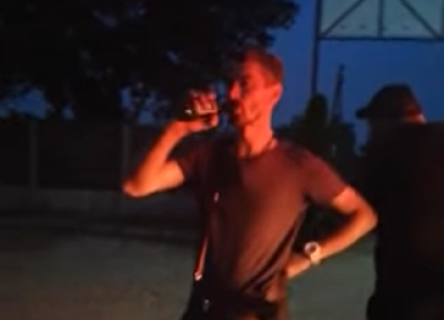 Попросили не курити біля дітей: у Дніпрі група чоловіків побила подружню пару