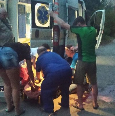 Дичь в Запорожье: стая собак насмерть загрызла женщину прямо на улице