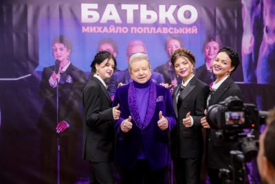 Михаил Поплавский посвятил мощный клип "Батько" своему отцу и всем отцам Украины