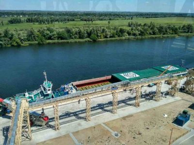 Баржа з кавунами 