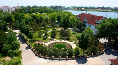 Вожатий в таборі спокушав 10-річну дівчинку і знімав порно: подробиці скандалу в Бердянську Вожатий в таборі спокушав 10-річну дівчинку і знімав порно: подробиці скандалу в Бердянську