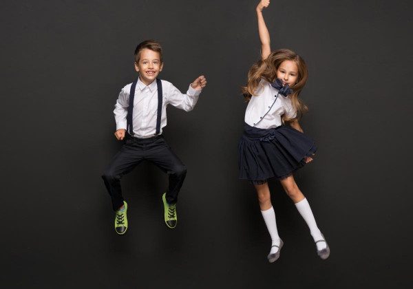 Белый верх-черный низ или худи и кюлоты: нужно ли носить ученикам ...