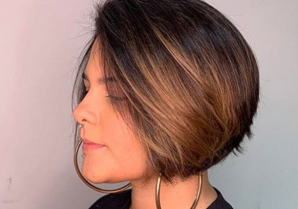 Модні жіночі стрижки 2021-2022 на тонке волосся, які легко додають колосальний об'єм