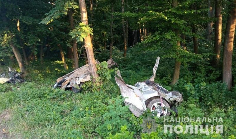 Смертельна ДТП на Волині: машину розірвало на частини, а водій помер на місці