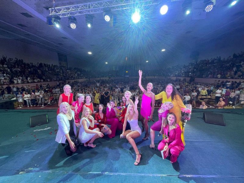 Жіночий квартал в АТО: проїхали 2800 кілометрів для 10 концертів