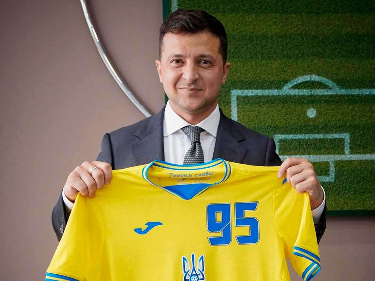 Зеленский призвал поддержать украинских футболистов на супер-важном матче с Францией