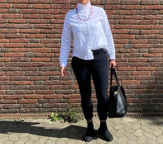 Модные узкие брюки осень-зима 2021 2022