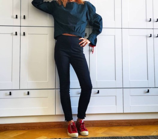 Модные узкие брюки осень-зима 2021 2022