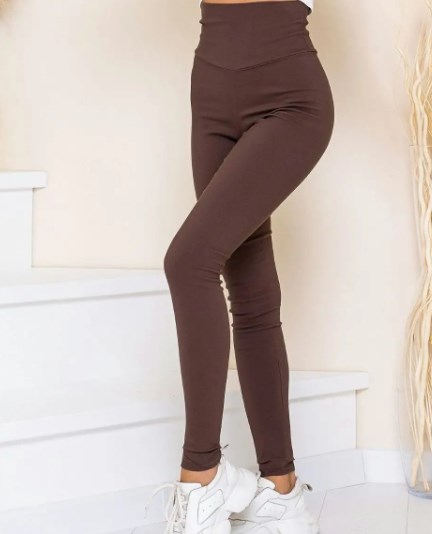 Модные узкие брюки осень-зима 2021 2022