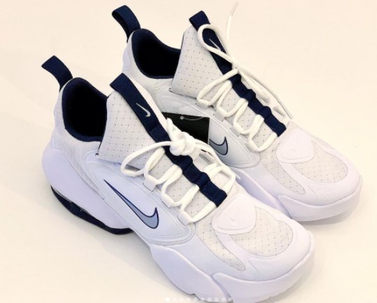 Модні кросівки 2021 жіночі Модні кросівки 2021 жіночі