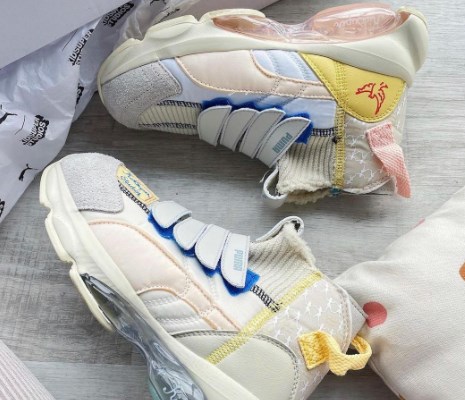 Модні кросівки 2021 жіночі Модні кросівки 2021 жіночі