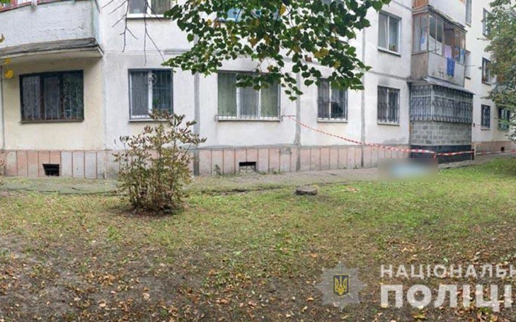 Вбивство знімав на телефон: у Кременчуці жорстоко вбили жінку і тягали її тіло по вулиці Вбивство знімав на телефон: у Кременчуці жорстоко вбили жінку і тягали її тіло по вулиці