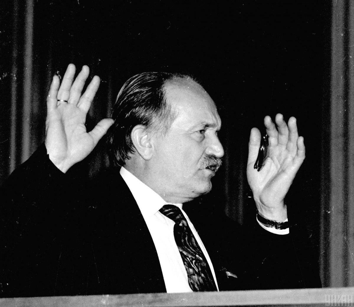 Чорновіла вбили 4-ма ударами кастету: ексзаступник глави ГПУ розповів деталі смерті героя України Чорновіла вбили 4-ма ударами кастету: ексзаступник глави ГПУ розповів деталі смерті героя України