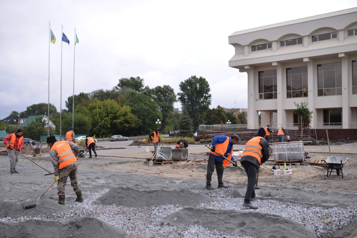 В Каневе в рамках 'Большой стройки' достроили Шевченковский центр, теперь создают парк