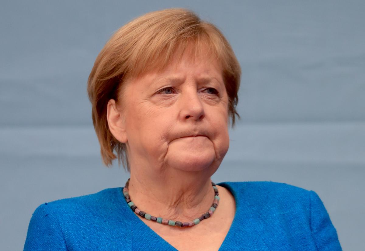 Меркель лично блокировала поставки оружия в Украину - Bild