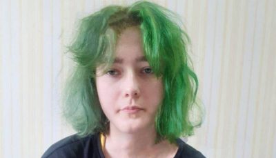 Череп в крові і щоденник з розпланованими вбивствами: в будинку нападниці з арбалетом пройшов обшук