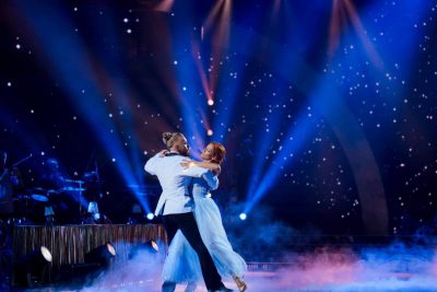 Третий прямой эфир шоу "Танці з зірками": зрителей поразил номер памяти Григория Чапкиса и откровенные рассказы звезд