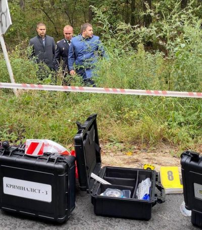 Натовпи поліції і в небі гелікоптер: як виглядає місце замаху на Шефіра