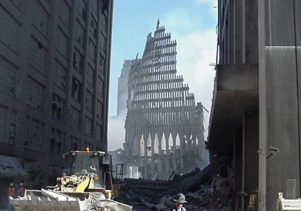 Кадри, що не залишать байдужим: Секретна служба США показала небачені фото теракту 11 вересня