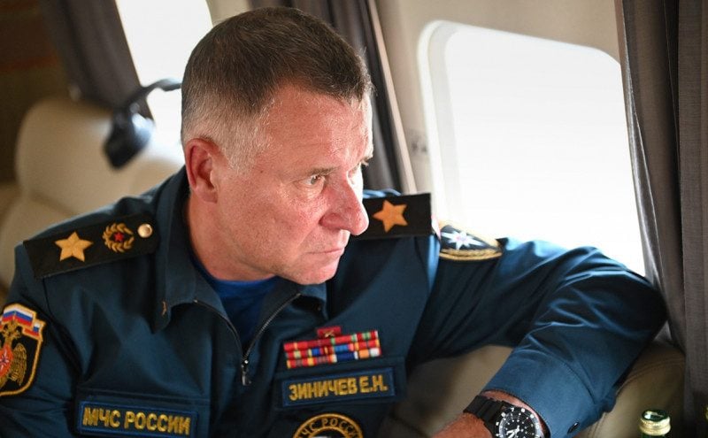 Пытался спасти оператора: в России во время учений погиб глава МЧС, бывший охранник Путина