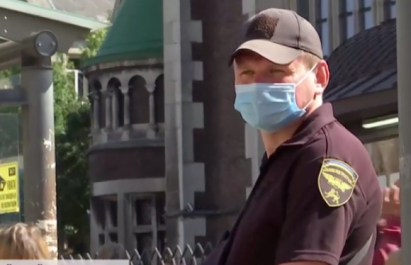 Конфликт в трамвае во Львове: контролеры несправедливо оштрафовали женщину и ударили пассажира