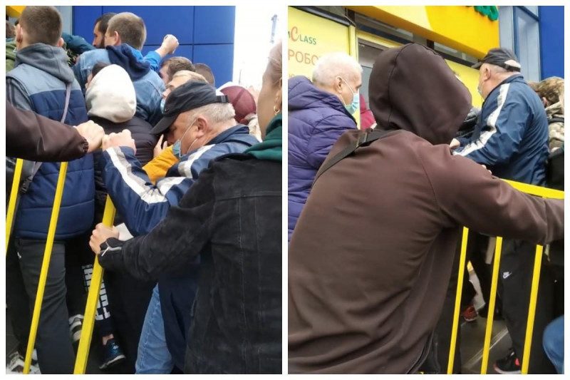 "Битва за трусы": в Днепре покупатели штурмом взяли магазин секонд-хенда