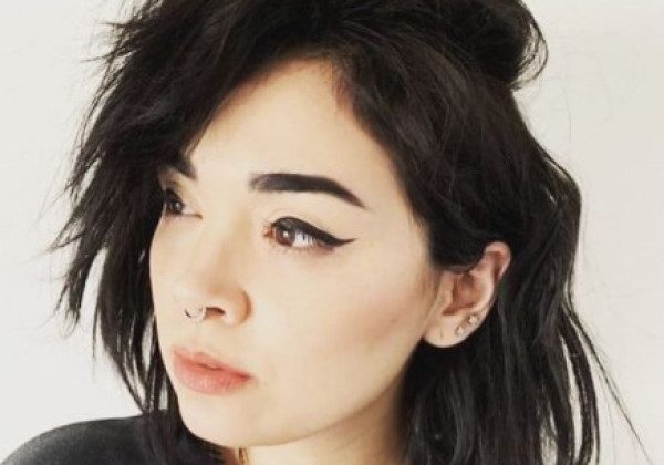 Жіноча стрижка гранж-боб 2021 Жіноча стрижка гранж-боб 2021