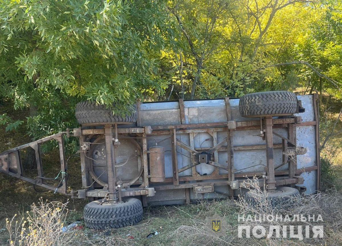Прицеп задавил 9-летнего мальчика: под Одессой катание детей на тракторе закончилось трагедией