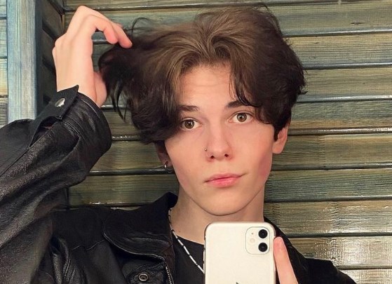 Модные мужские стрижки 2021-2022