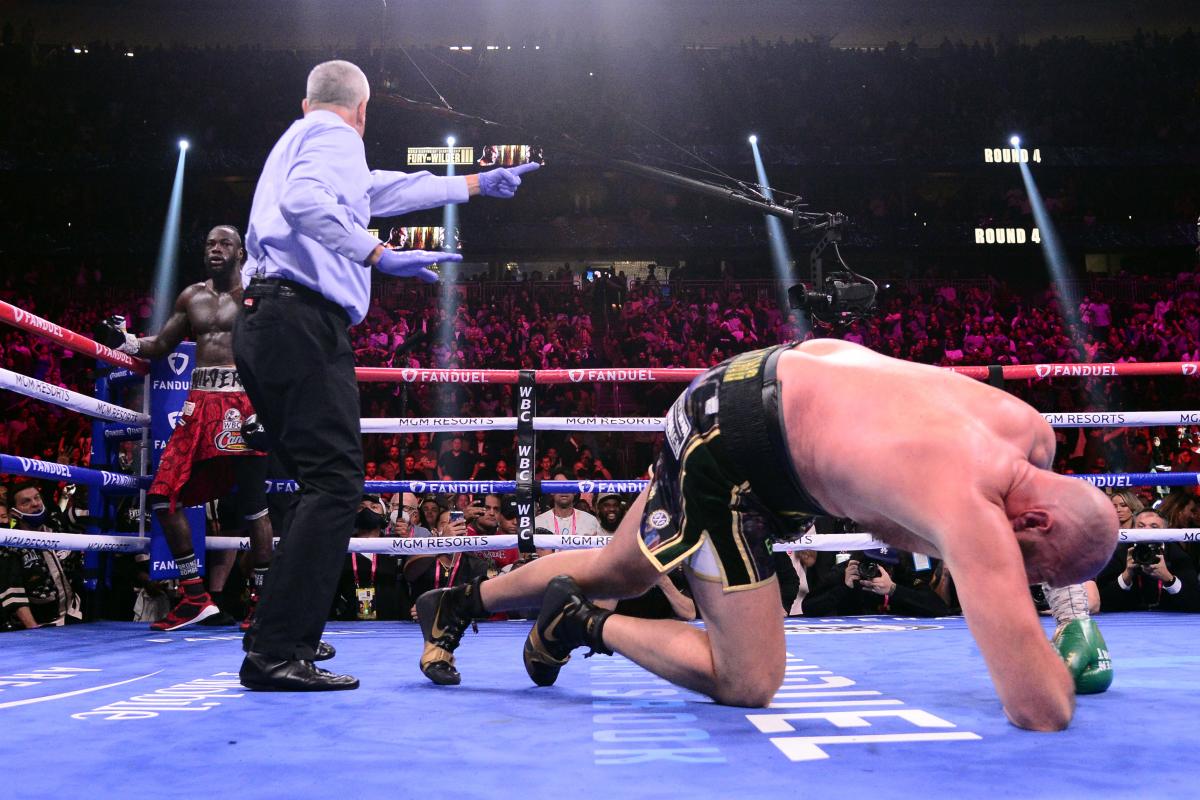 Заруба на 50 миллионов: Фьюри избил Уайлдера в бою с тремя нокдаунами за титул WBC