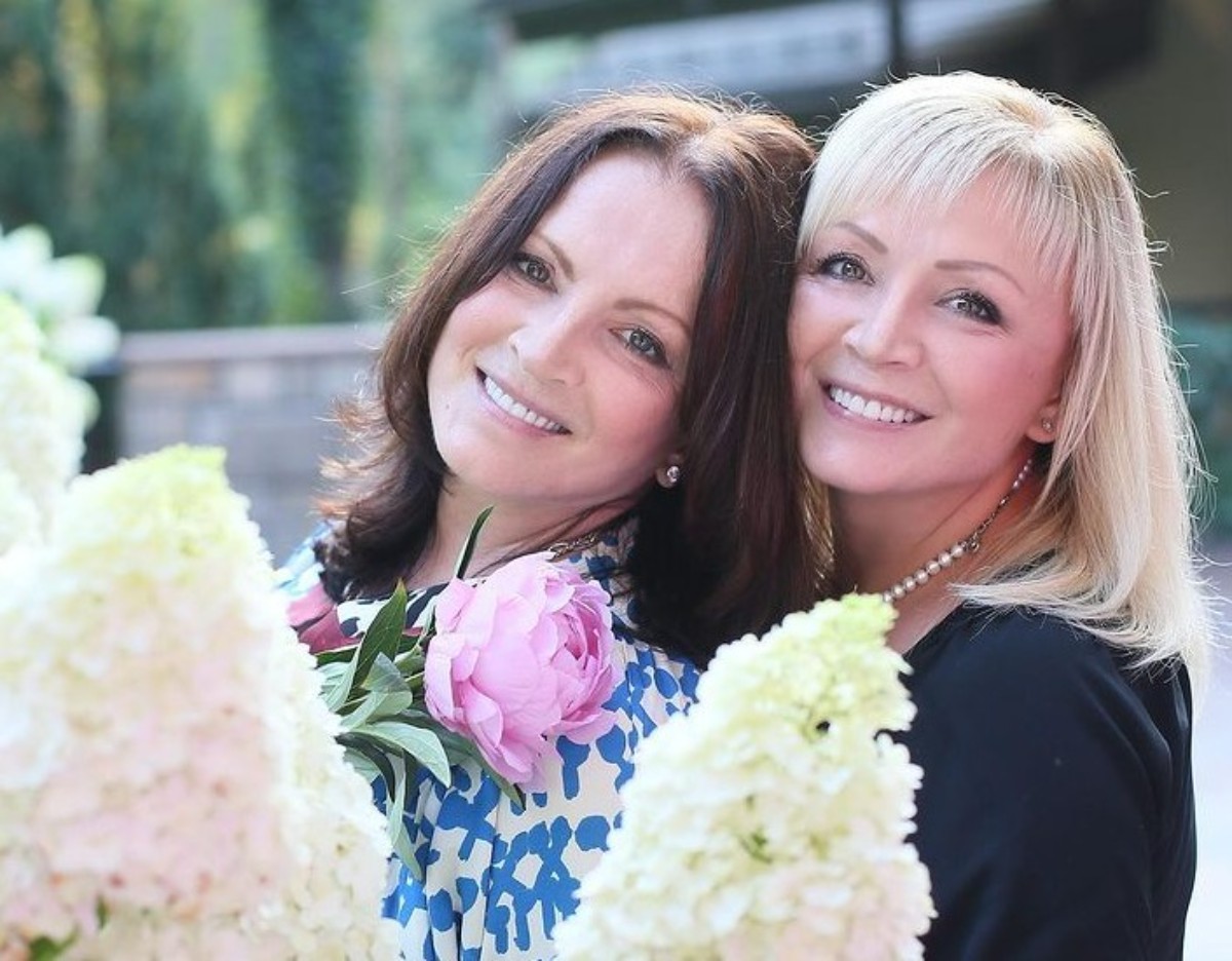 Құсуды тудыратын терең жұлдыру порно видео