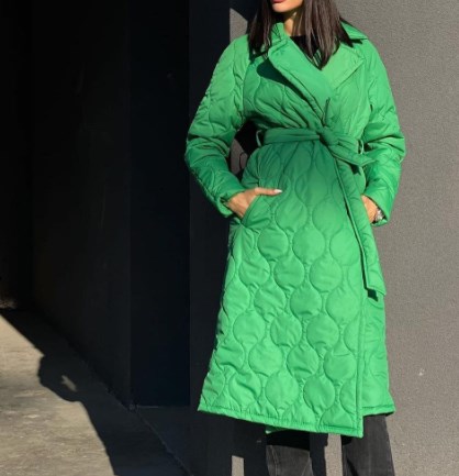 Модные стеганые пальто зима 2022