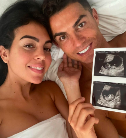 Роналду стане батьком близнюків: неймовірне фото з нареченою футболіста Роналду стане батьком близнюків: неймовірне фото з нареченою футболіста