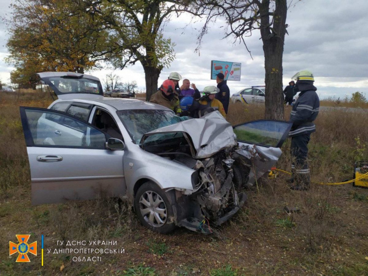 Масштабная ДТП на Днепропетровщине: тело водителя вырезали из авто