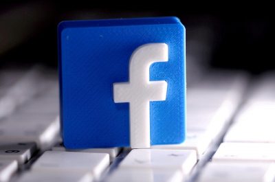 Довелося використовувати болгарку: у Facebook назвали причину масштабного збою