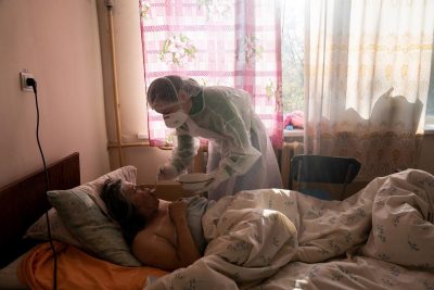 Моторошні кадри з антиковидних лікарень