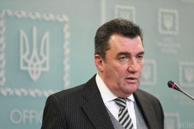 РФ нарощує вплив у регіоні: Данілов розповів, що в окупований Крим переселили 600 тисяч росіян РФ нарощує вплив у регіоні: Данілов розповів, що в окупований Крим переселили 600 тисяч росіян