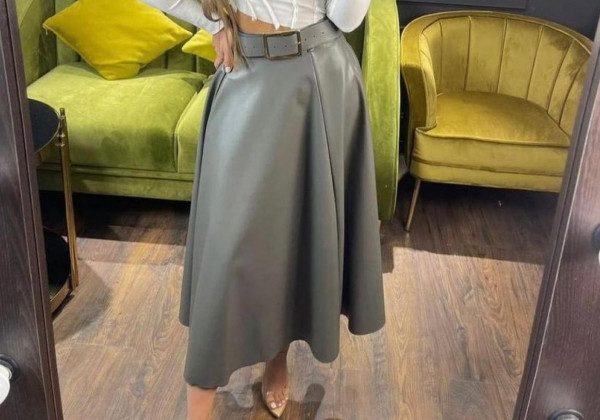 У моду на зиму прийшли фантастичні шкіряні сукні та спідниці, що змушують серце битися сильніше