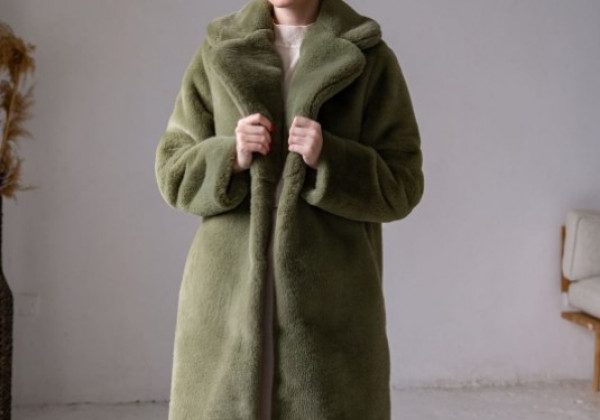 Модний верхній одяг зі штучного хутра 2021-2022