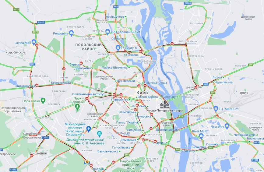 Митинг антивакцинаторов в Киеве: силовики охраняют Раду, город застыл в пробках