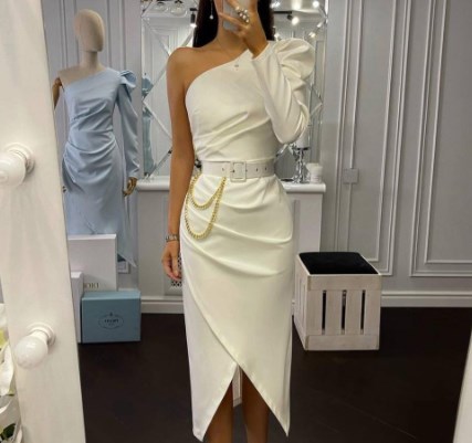 Платья на Новый год 2022