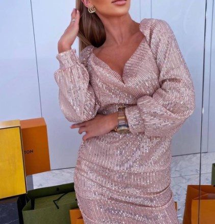 Платья на Новый год 2022